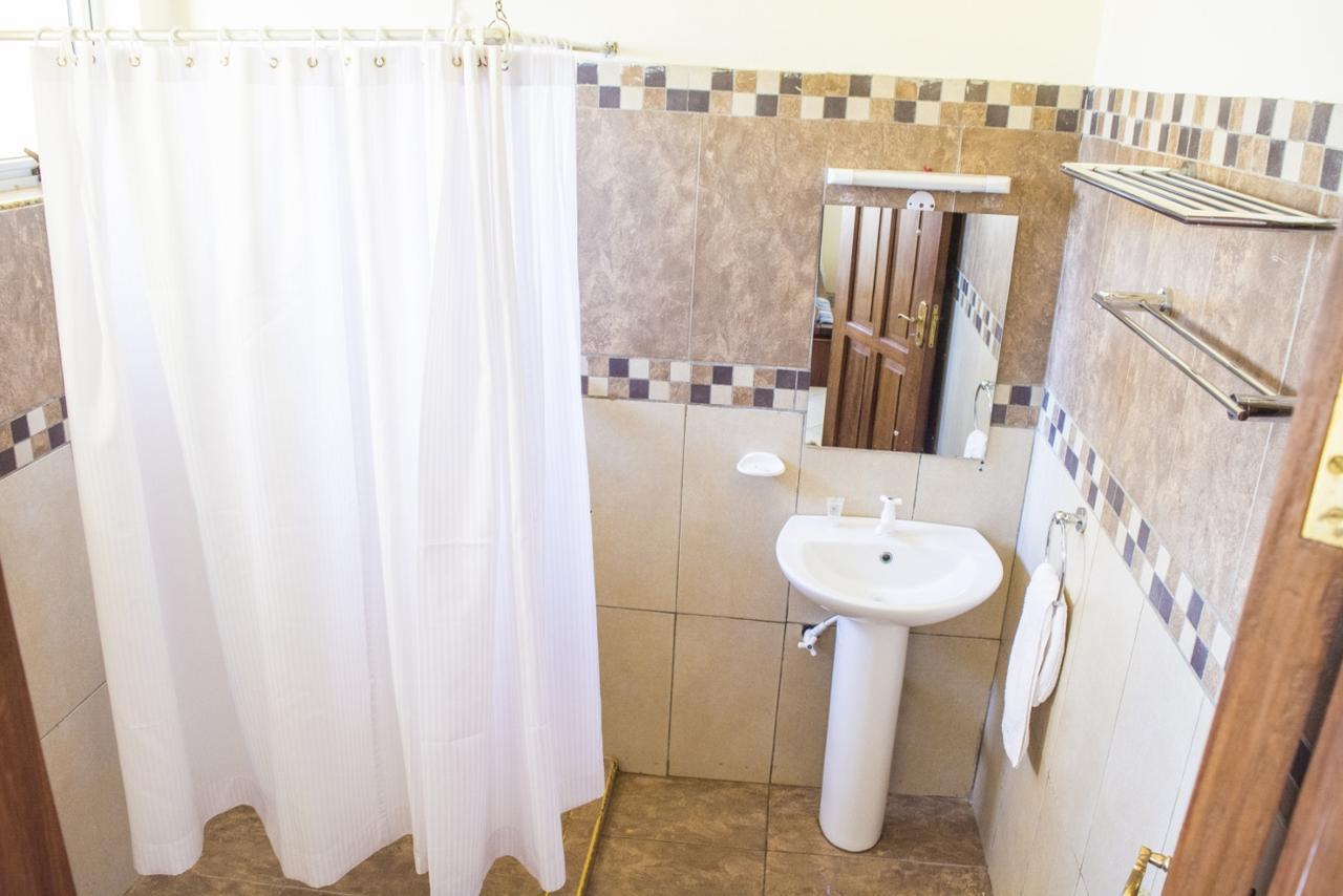 Pawenzi Serviced Apartments Mombasa Bagian luar foto