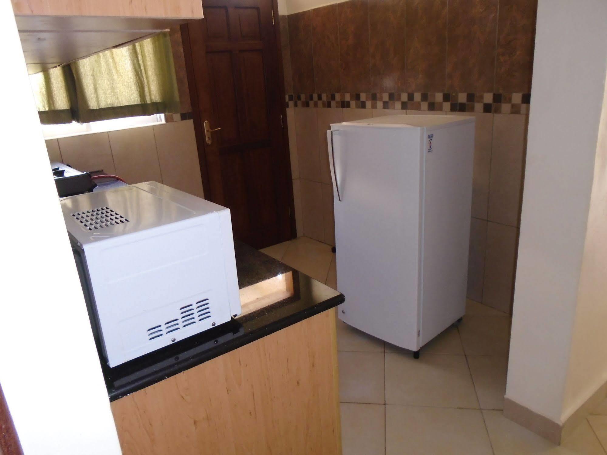 Pawenzi Serviced Apartments Mombasa Bagian luar foto